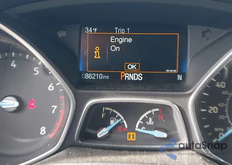 2016 Ford Focus Se z USA, uszkodzony, nr VIN 1FADP3F21GL240308